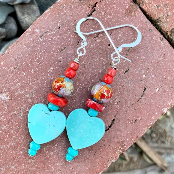 ❣️SALE Turquoise Heart & Vintage Red Bead Earrings - Picture 1 of 12